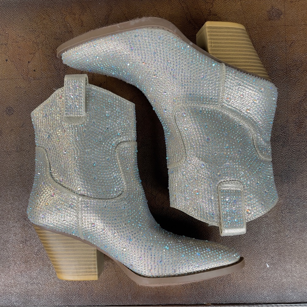 Forever Cowboy Western Ankle Rhinestone Bling Booties SZ:8.5 NWOT